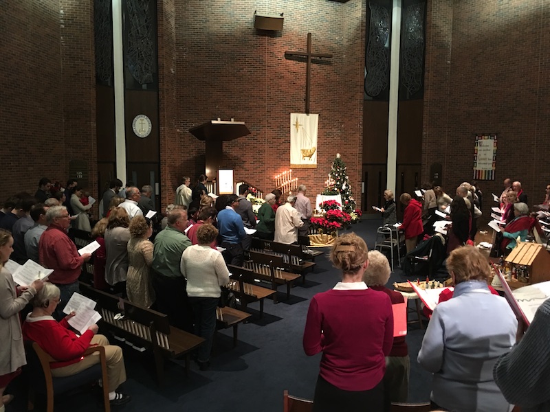 Photo of worship service at First Congregational Church