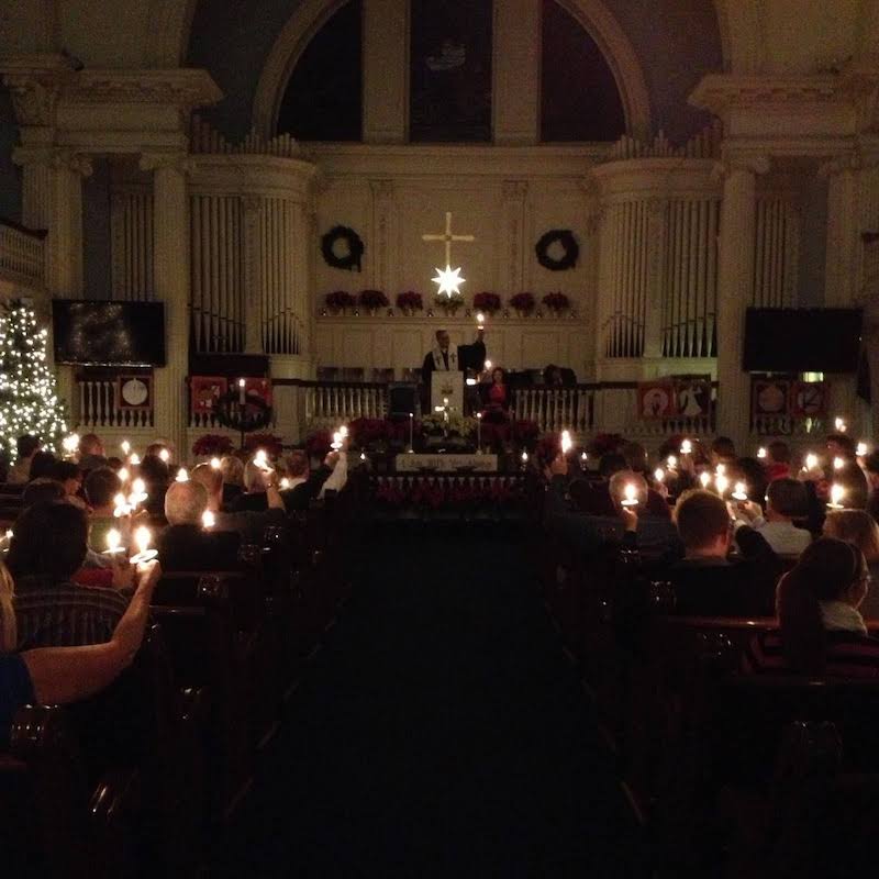 Photo of candlelight service at First United Methodist Church, Melrose